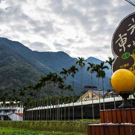Dongguang Zhixing Homestay Юйчі Екстер'єр фото
