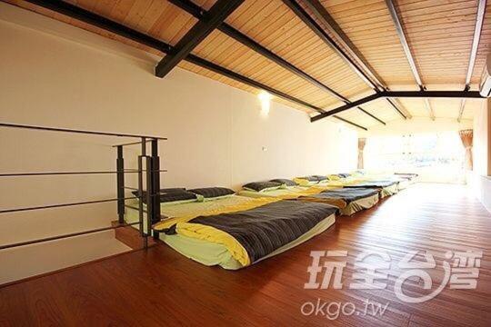 Dongguang Zhixing Homestay Юйчі Екстер'єр фото