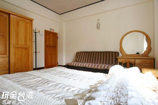 Dongguang Zhixing Homestay Юйчі Екстер'єр фото