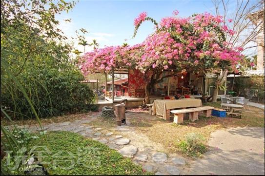 Dongguang Zhixing Homestay Юйчі Екстер'єр фото