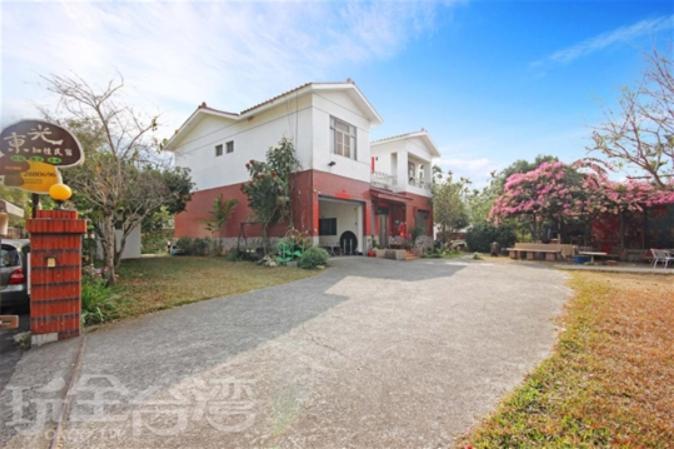 Dongguang Zhixing Homestay Юйчі Екстер'єр фото