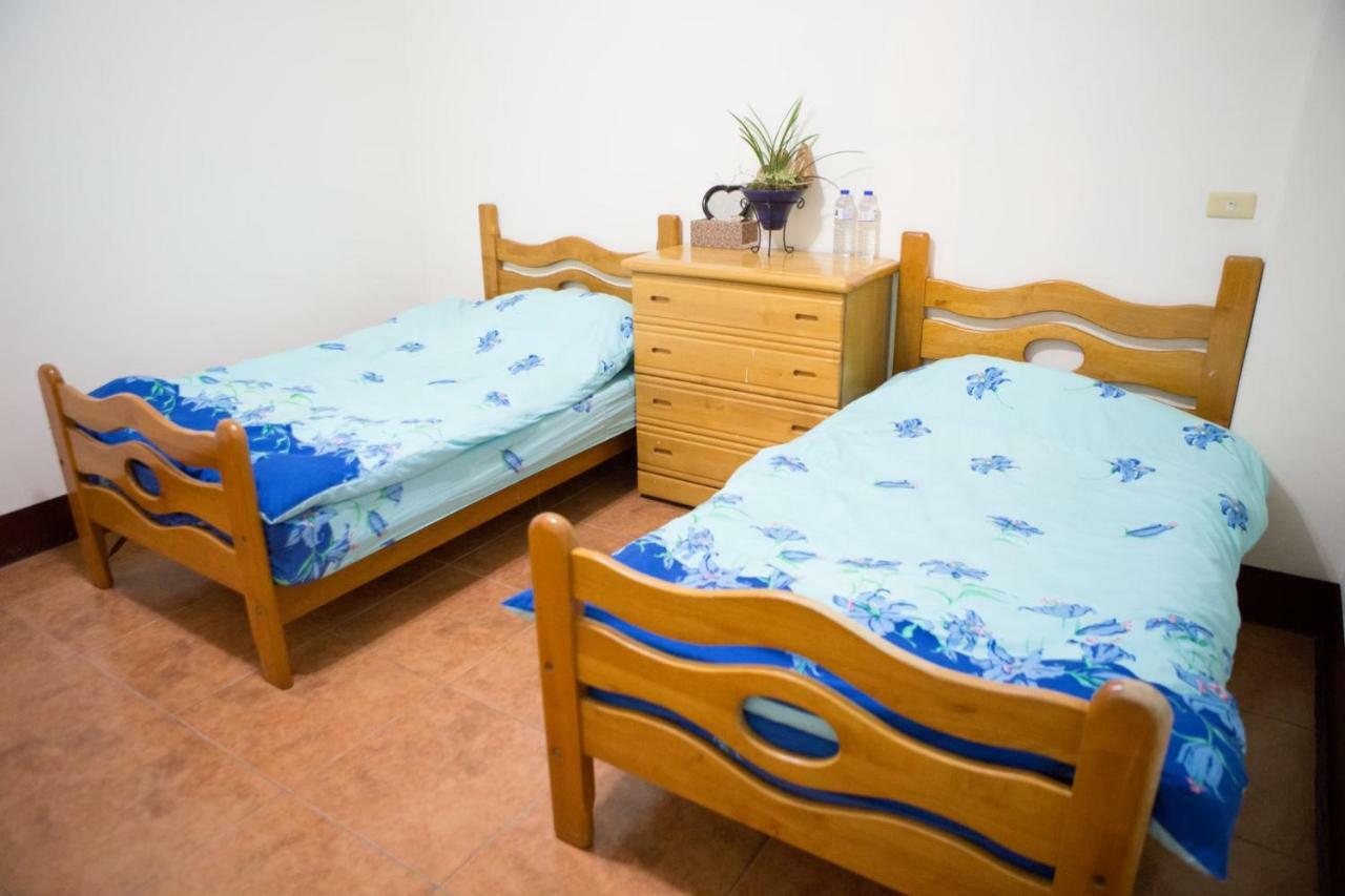 Dongguang Zhixing Homestay Юйчі Екстер'єр фото